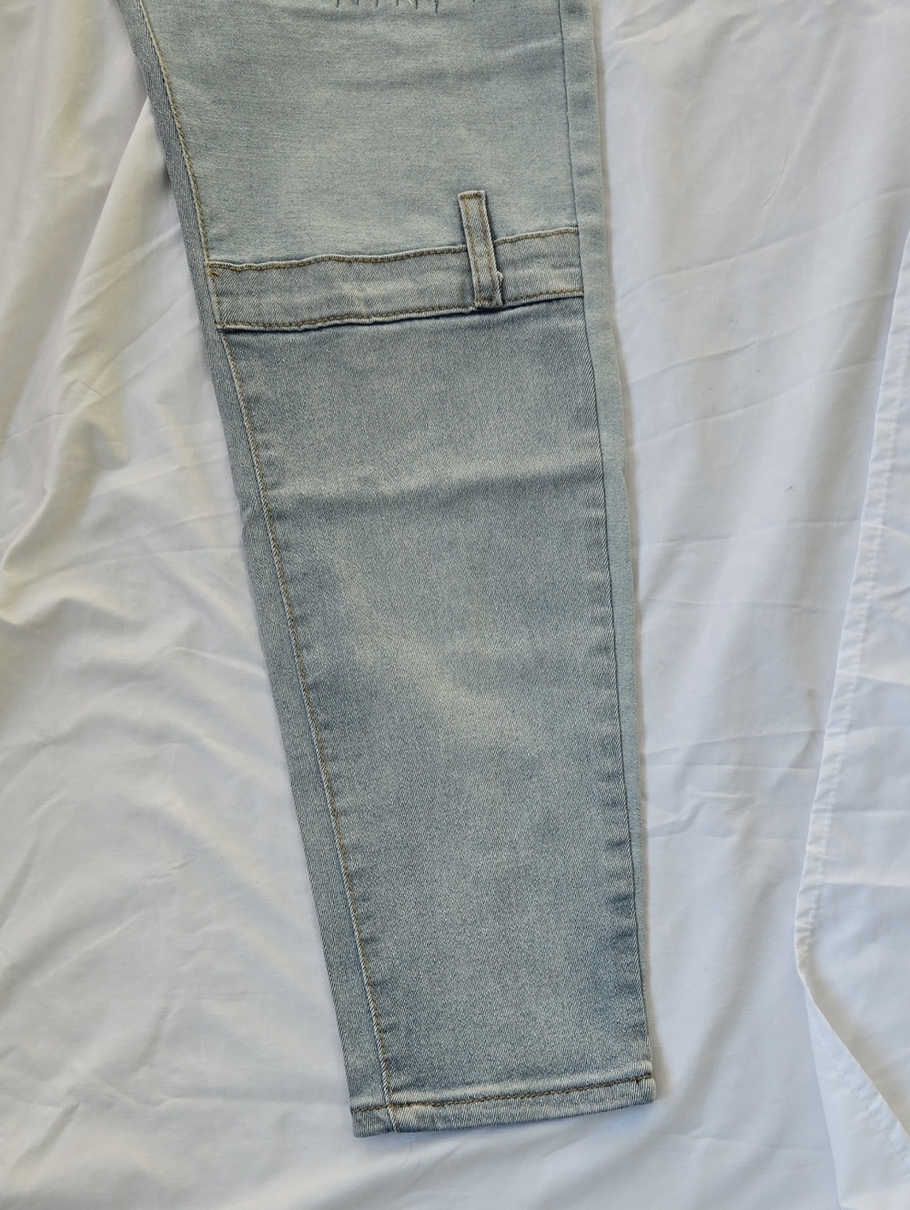 Men's Distressed Jeans Fashionable Front/Back Pocket Design Two Tone At Back - Picture 9 of 14